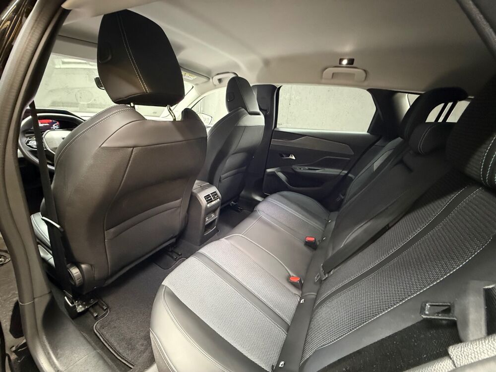 308 SW EAT8 130ch Allure - Cam&eacute;ra 360&deg; - AppleCarplay 2024 occasion 45560 Saint-Denis-en-Val