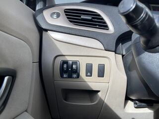 Grand scenic IV III 1.5 dCi 106 cv 2009 occasion 95190 Goussainville