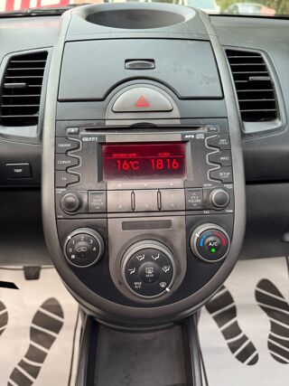 Soul 1.6 CRDI 128 moteur &agrave; cha&icirc;ne toit ouvrant garantie 3 mois 2009 occasion 45500 GIEN