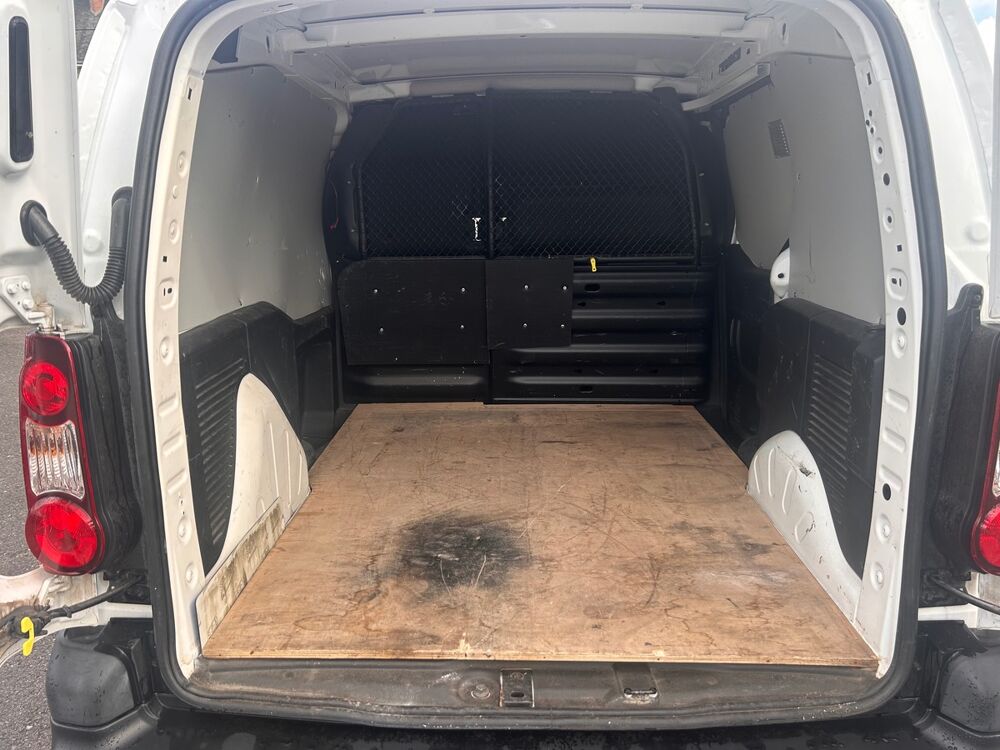 Berlingo 1.6 HDI 75 CHV 2018 occasion 45520 Chevilly