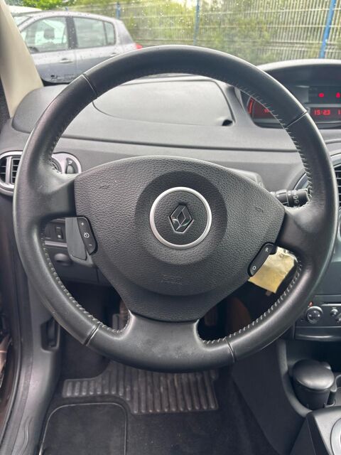 Grand Modus 1.5 DCI 85 / FAIBLE KILOMETRAGE / GARANTIE 12 MOIS 2011 occasion 49290 MAUGES SUR LOIRE