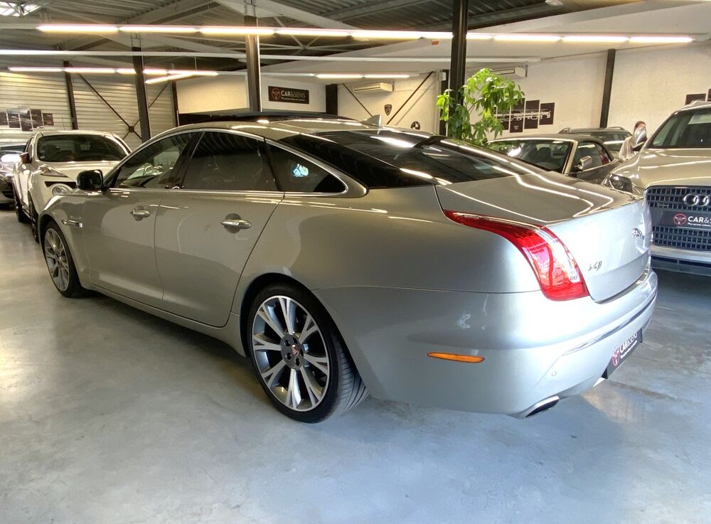 XJ II 3.0 V6 340 Ch S/C PORTFOLIO Supercharged AWD 4x4 2013 occasion 34500 B&eacute;ziers