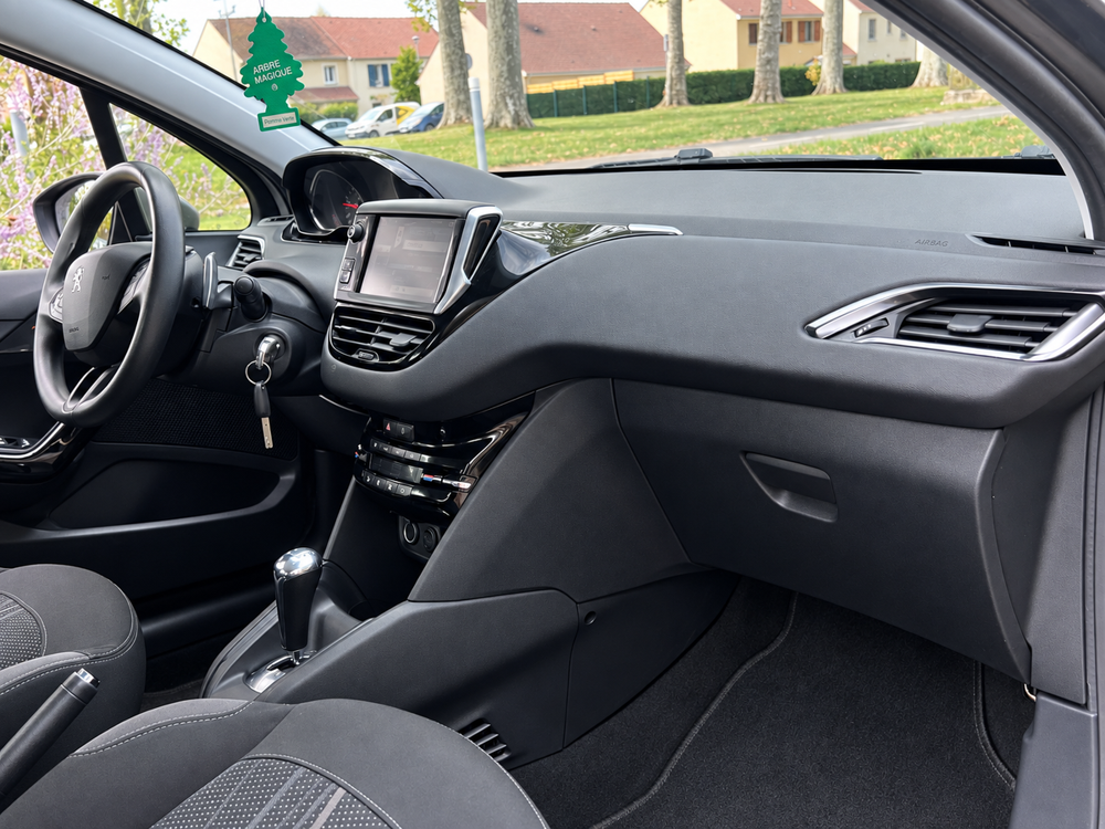 208 ACTIVE 1.4 e-HDi 68ch BMP5 BLUE LION - BO&Icirc;TE AUTO - FAIBLE C 2014 occasion 94140 Alfortville