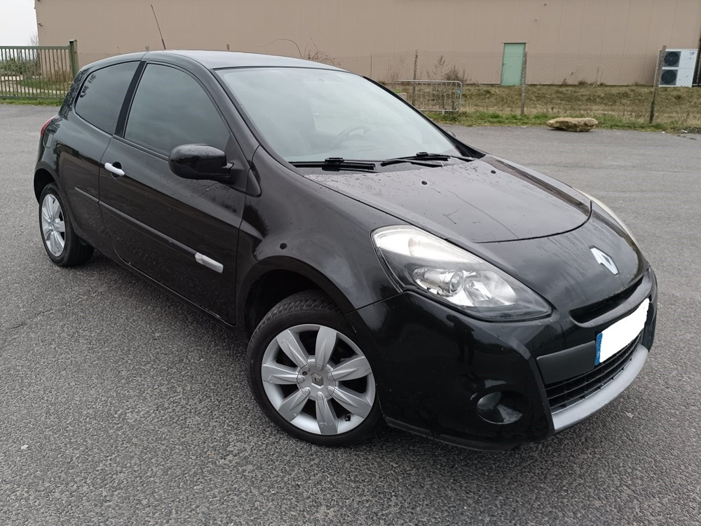 Clio III 1.2i 75cvx 2009 occasion 95420 Magny-en-Vexin