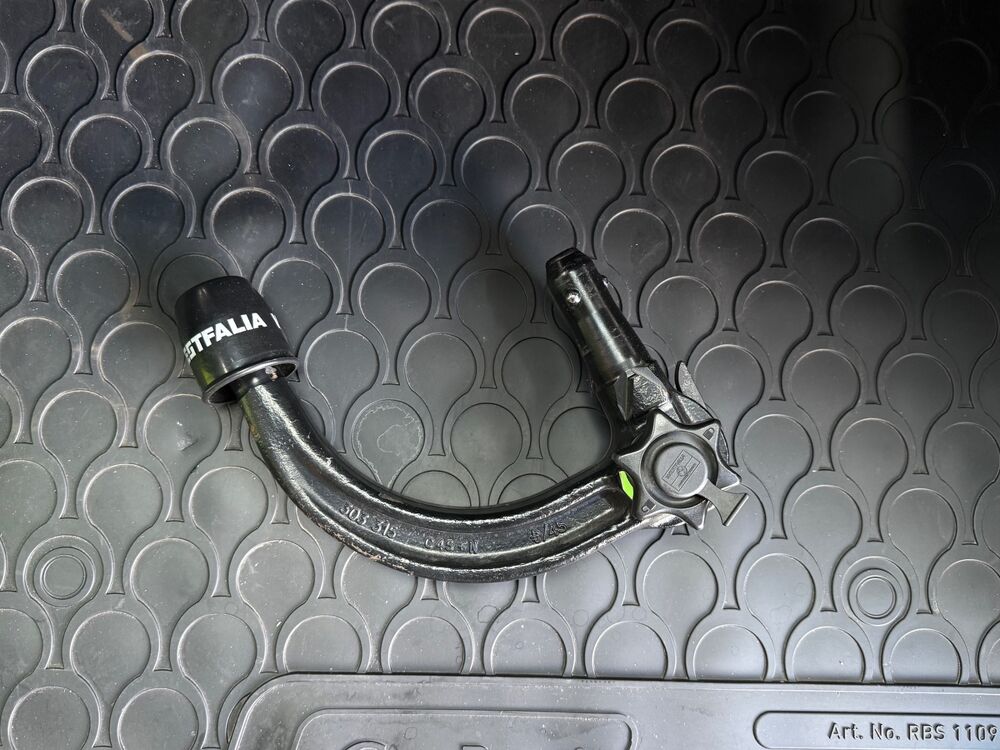 A4 2.0 TDi 150ch S-Tronic7 - S-LINE / VITRUAL COCKPIT / ATTELA 2017 occasion 45560 Saint-Denis-en-Val