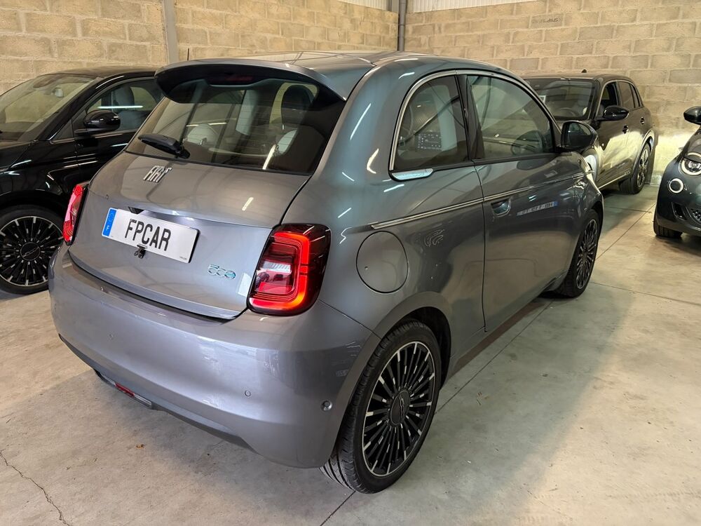 500 e 118cv 42kwh LA PRIMA / CUIR / CAMERA DE RECUL RADARS AV/A 2022 occasion 91480 Varennes-Jarcy