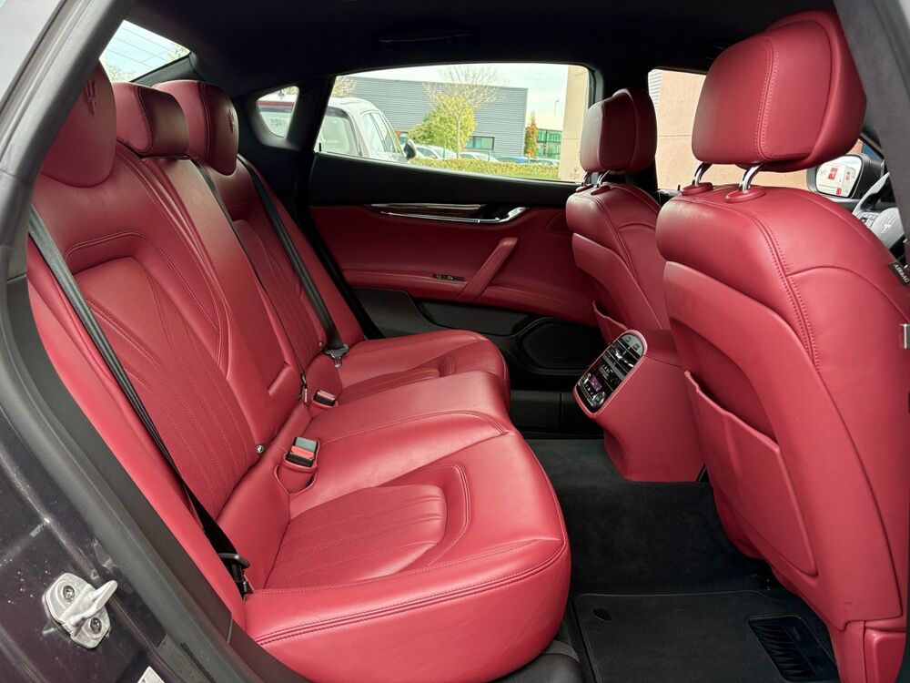 Quattroporte SQ4 430ch GranLusso Phase 2 Fran&ccedil;aise S Q4 2017 occasion 51100 REIMS