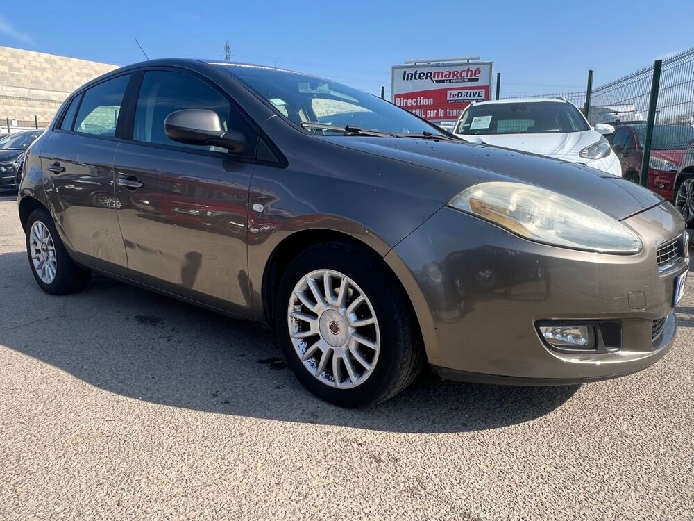 Bravo II 1.6 16V MULTIJET 120 EMOTION FIABLE 2008 occasion 78310 Coigni&egrave;res