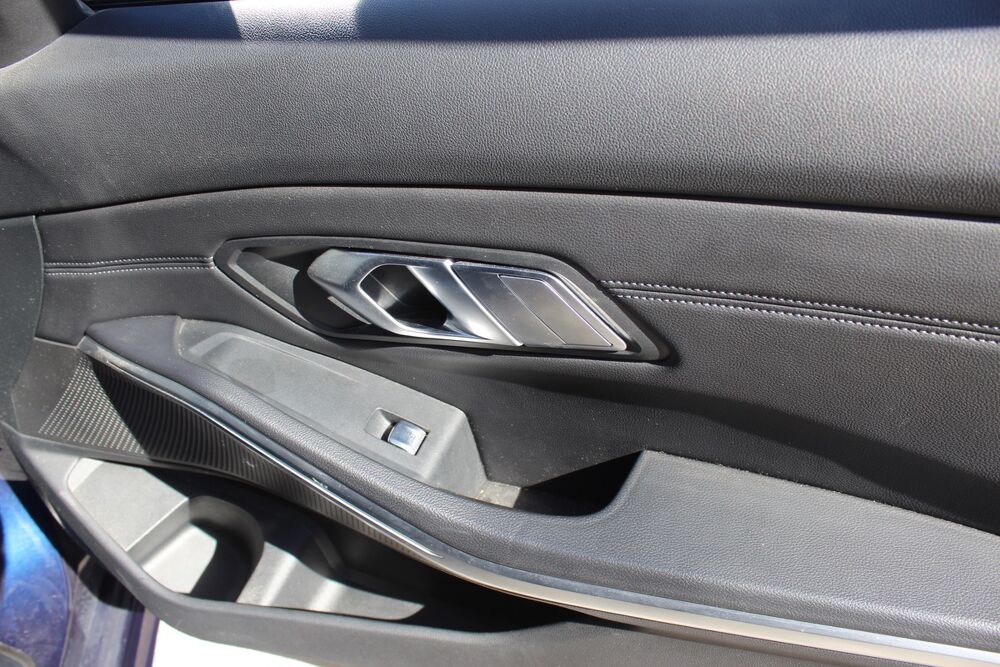 S&eacute;rie 3 330eA xDrive 292 ch M SPORT / CARPLAY + TOIT OUVRANT + TANZA 2021 occasion 34430 Saint-Jean-de-V&eacute;das