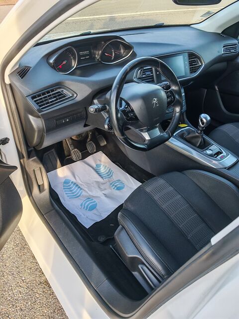 308 SW 1.5 blue hdi 130 cv FINITION ALLURE 2018 occasion 01360 Balan