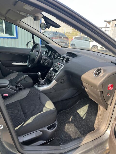 308 1.6 HDI 110 PREMIUM / DISTRIBUTION NEUVE / Garantie 12 mois 2008 occasion 49290 MAUGES SUR LOIRE