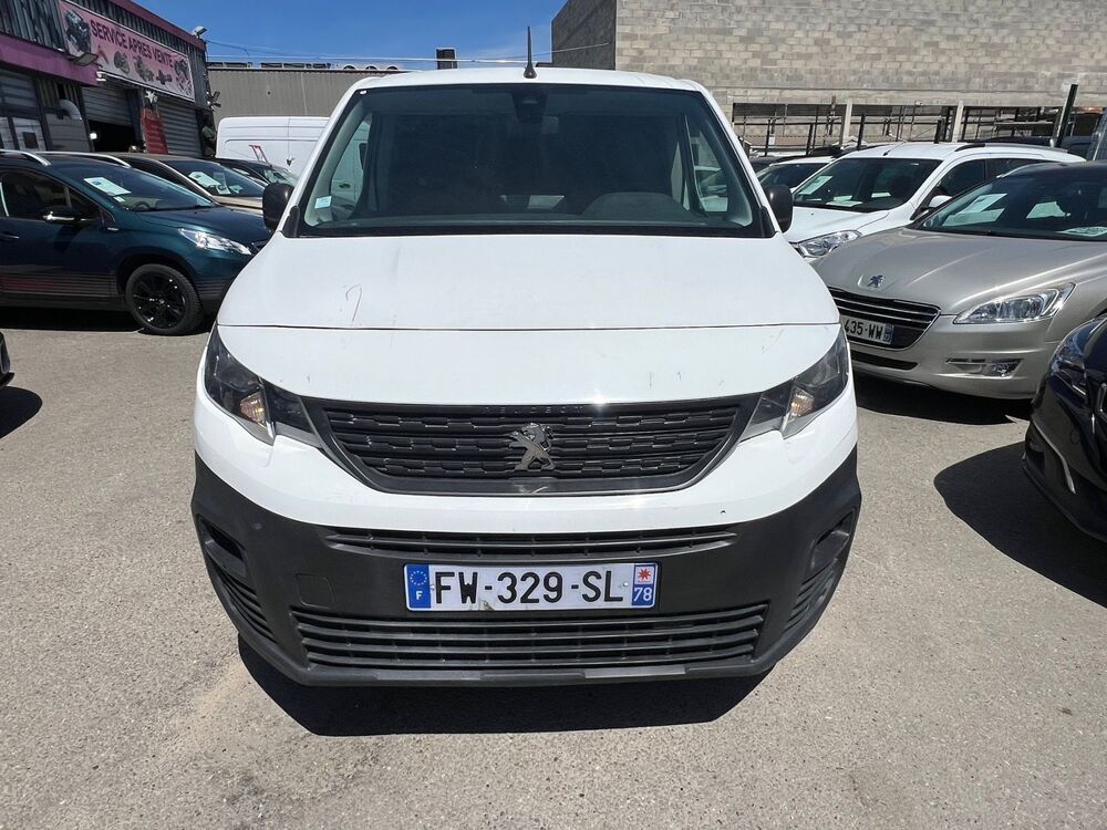Partner III 1.2 L 131S&S STANDARD 650KG PREMIUM 3PL TVA R&Eacute;CUP&Eacute;RABLE 2021 occasion 78310 Coigni&egrave;res