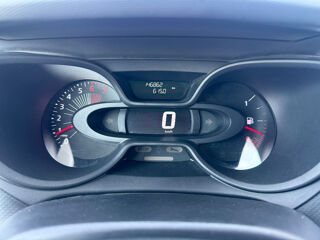 Captur 0.9 TCE 90 ch (5 cv) 12V Turbo BVM5 - 5 Portes Gris Stop&Sta 2015 occasion 63300 Thiers