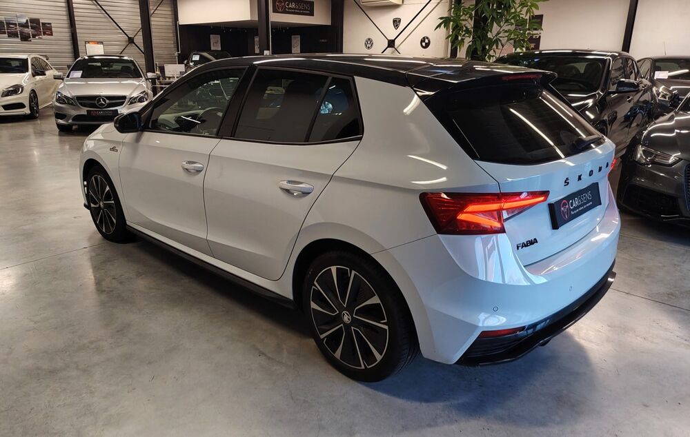 Fabia 1.5 TSI 150Ch MONTE CARLO DSG7 CARPLAY / TOIT PANO / CAMERA 2023 occasion 34500 B&eacute;ziers