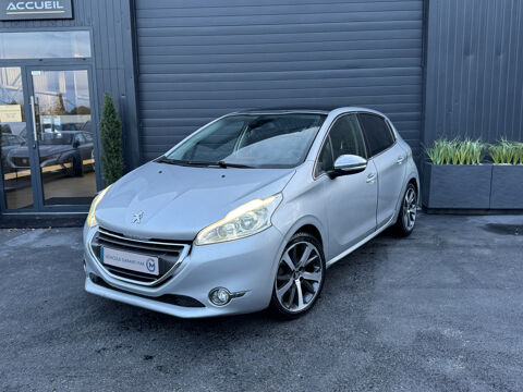 Peugeot 208 - 1.6 HDI 115ch Allure / Toit panoramiqu