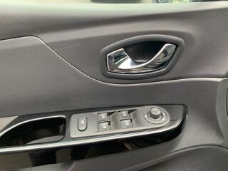 Captur 1.5 dCi 90 Energy S&S eco&sup2; Intens 219.228KMS 07/2013 2013 occasion 85610 La Bernardi&egrave;re