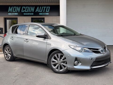 Toyota auris Hatchback 1.8 VVT-i 136 HSD CVT 99 cv Bo