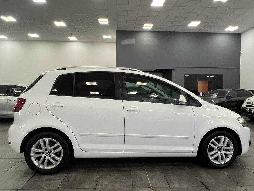 Golf PLUS 1.6 TDI 105CH BVM-5 / GARANTIE 6 MOIS / MOTEUR /BOIT D 2011 occasion 69800 SAINT-PRIEST