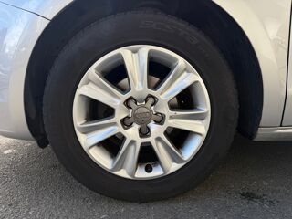 A1 Attraction 1.6 TDI 90 ch - Entretiens OK 2013 occasion 95190 Goussainville