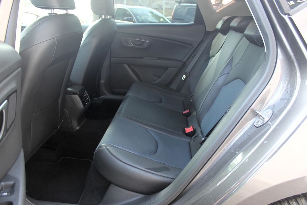 Leon III 1.2 TSI 110 ch S&S CONNECT + CARPLAY / CLIM AUTO / JA 17 2016 occasion 34430 Saint-Jean-de-V&eacute;das