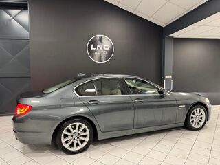 S&eacute;rie 5 (F10) 530d xDrive 3.0l 258cv Luxury BVA8 2011 Suivi complet 2011 occasion 69330 Pusignan