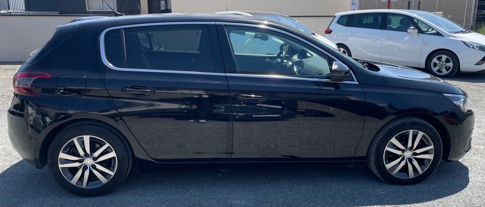 308 1.2 E-THP Essence 110ch Finition Allure 106.000Kms du 04/201 2019 occasion 72100 Le Mans