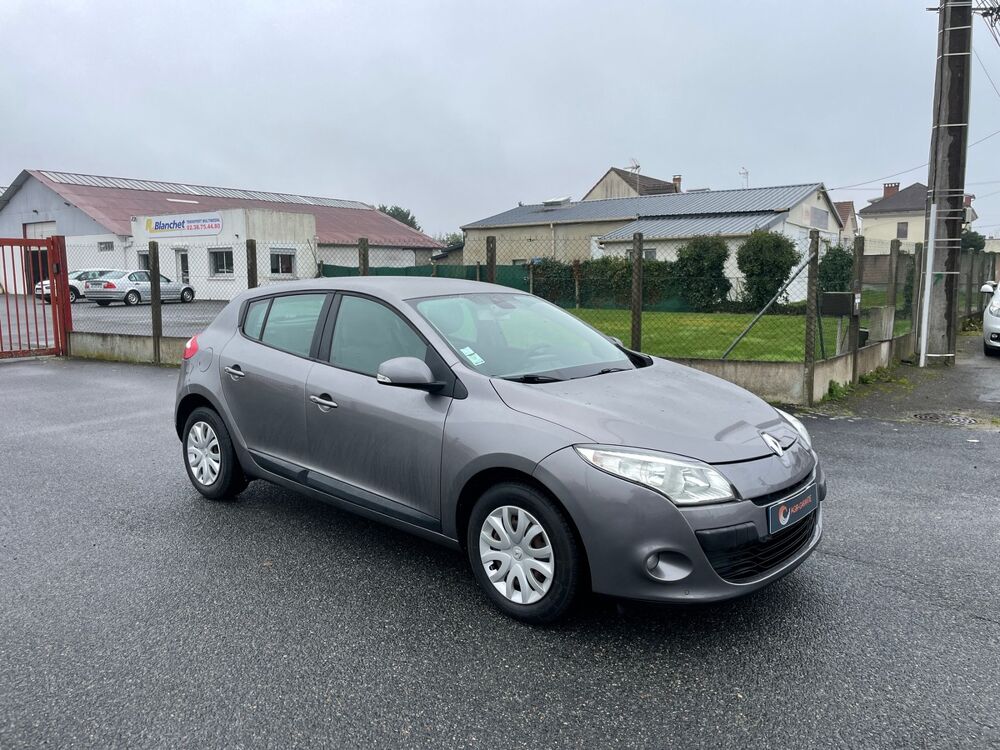 M&eacute;gane III 1.5 DCI 90 CV GARANTIE 12 MOIS 2009 occasion 45520 Cercottes
