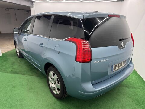 5008 1.6 HDi 16V Boite Auto 110 cv Premium Toit Panoramique 12moi 2010 occasion 69200 VENISSIEUX