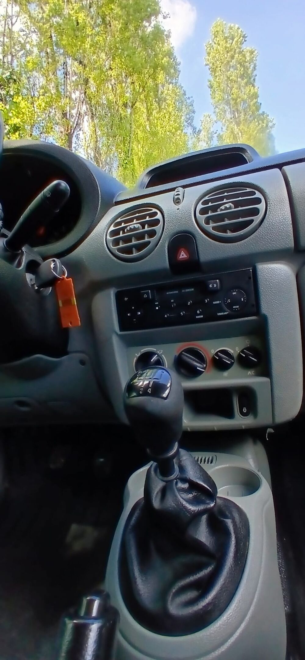 Kangoo Express phase 2 1.5dci 2006 occasion 45600 Lion-en-Sullias