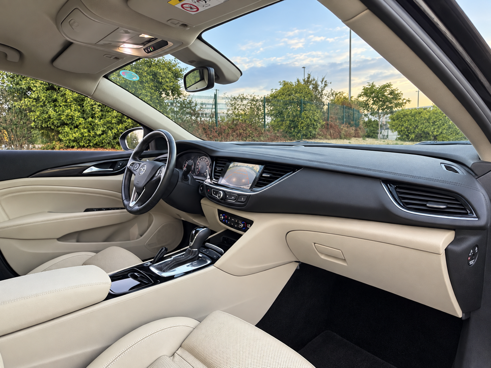 Insignia GRAND SPORT ELITE 2.0 D 170 AT8 - CONDUITE SEMI-AUTONOME - S 2017 occasion 94140 Alfortville