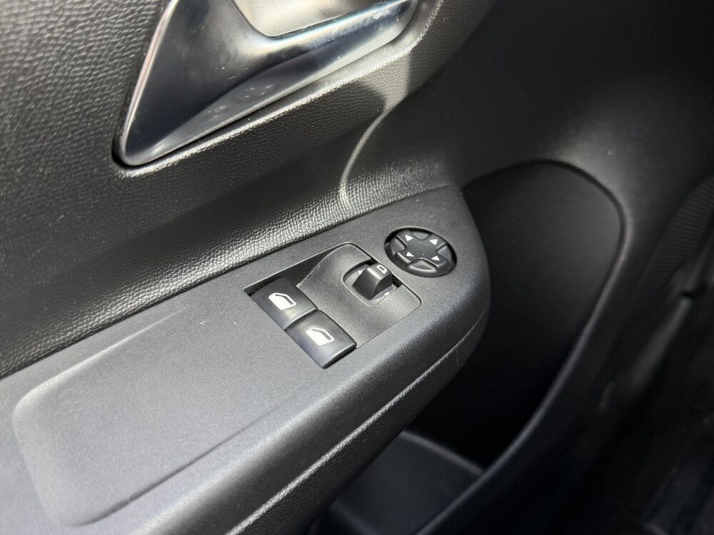 Corsa Edition Business 1.2 i 75 cv - Distribution OK 2022 occasion 95190 Goussainville