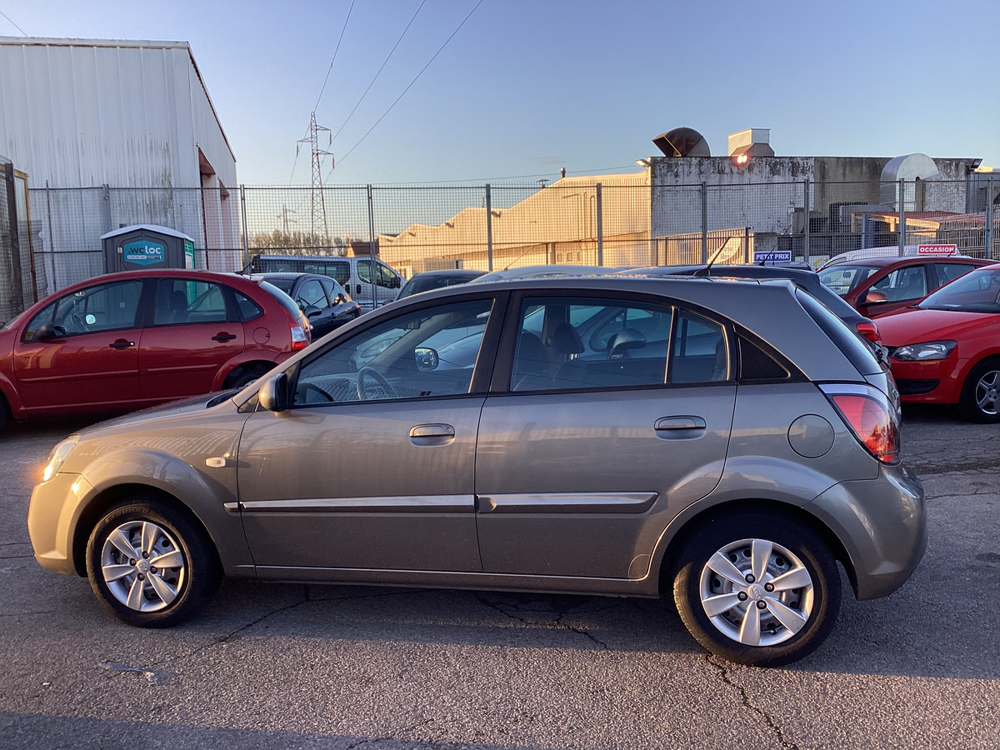 Rio 1.4 Active 2011 occasion 62100 Calais