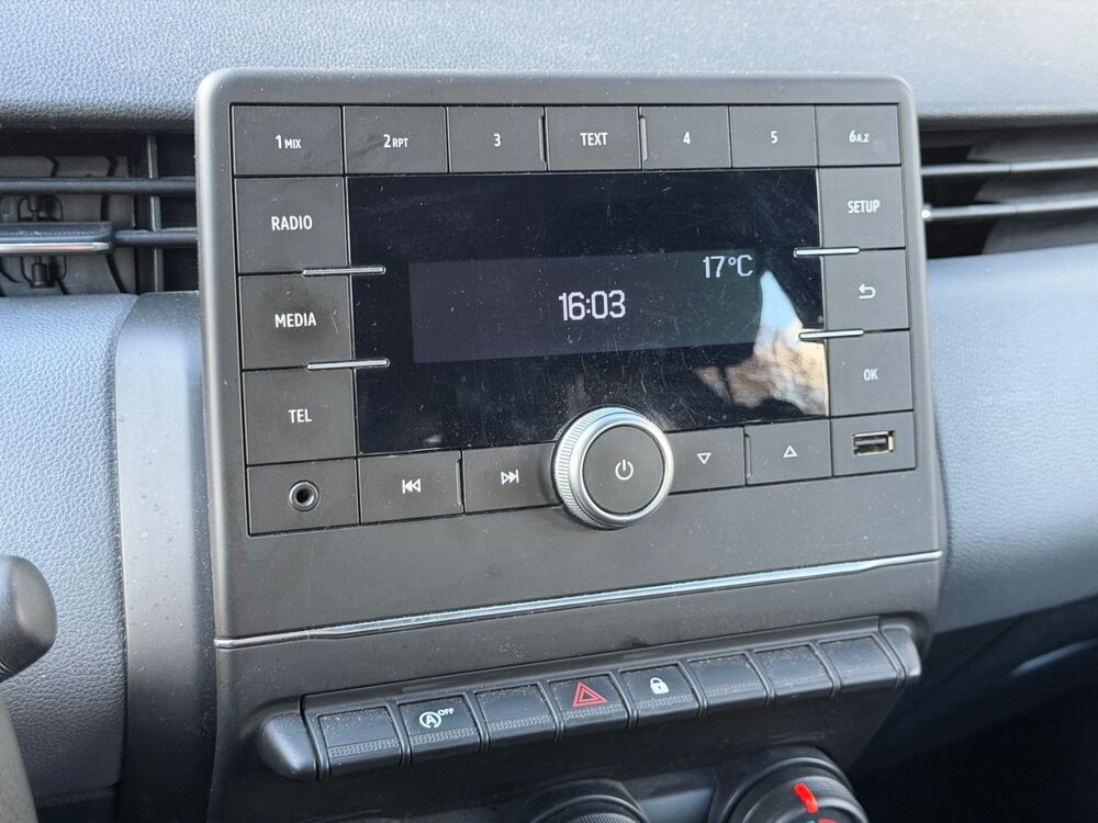Clio 5 V Life 1.0 SCe 65Cv - Climatisation 2020 occasion 95190 Goussainville