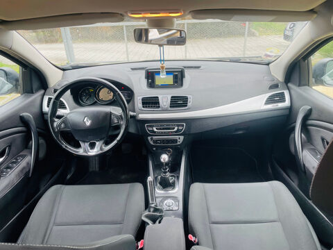 M&eacute;gane 3 PHASE 3 - 1.5 DCI 110 CH GRANDTOUR / GARANTIE 2014 occasion 41000 BLOIS