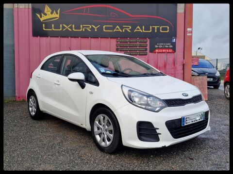 Rio 1.1L CRDI 75CV PACK EDITION 7 - MOTEUR A CHAINE - IDEAL JEUN 2016 occasion 18390 Saint-Germain-du-Puy