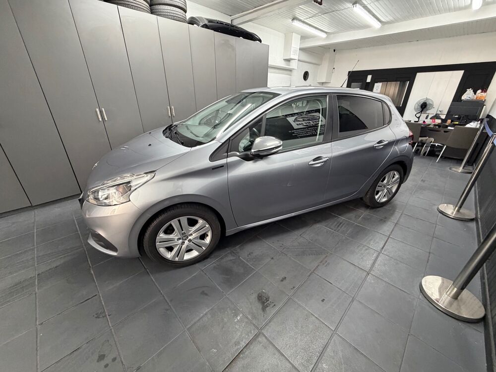 208 1.2 82Ch Signature - 44 000 Kms 2019 occasion 13008 Marseille