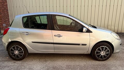 Clio 3 1.5dci possibilit&eacute; de paiement 3 ou 4x jusqu'&agrave; 4000e 2009 occasion 91090 Lisses