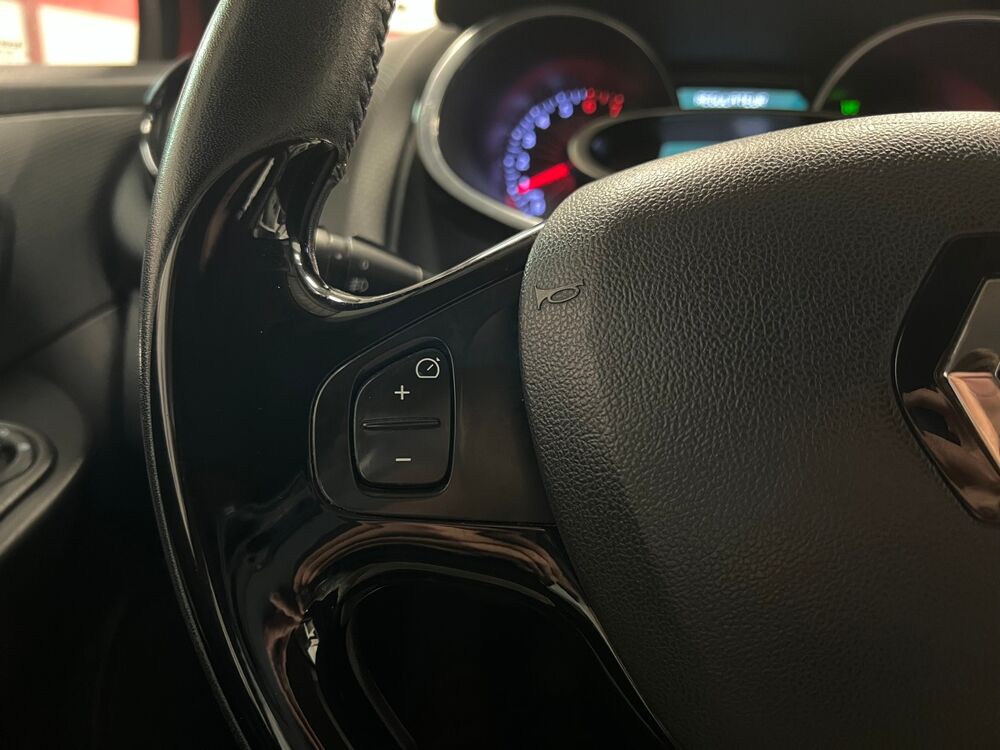 Clio IV 0.9 TCE 12V 90 CV TREND / GARANTIE 12 MOIS / MOTEUR A CHAIN 2016 occasion 85300 CHALLANS