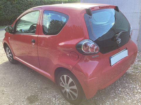 Aygo 1.0i 2011 occasion 62100 Calais