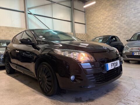 M&eacute;gane III 1.4 TCE 131 cv DYNAMIQUE / RADARS AV AR / GPS / REGULAT 2011 occasion 91480 Varennes-Jarcy