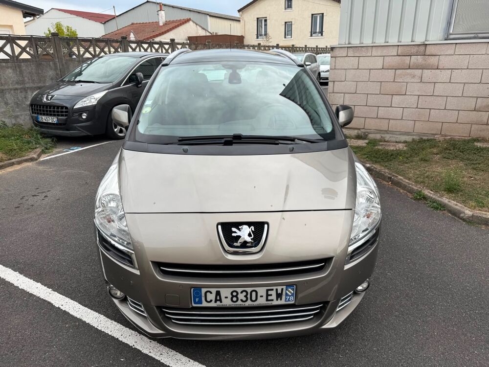 5008 1.6 e-HDI 112 CV BMP6 allure 7 place garantie 6 mois 2012 occasion 78800 Houilles