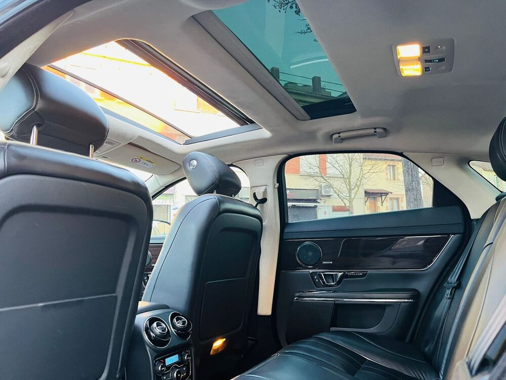 XJ Premium Luxe - 3.0 D V6 275 Bva6 - 2nd Main / Crit'2 / Entre 2015 occasion 78800 Houilles