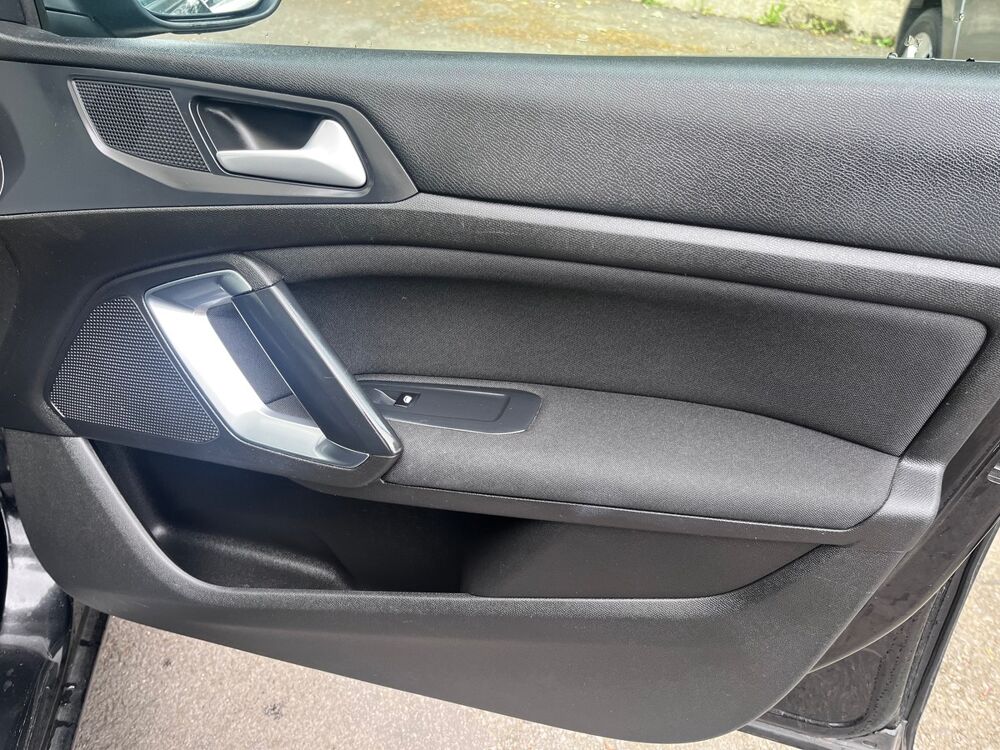 308 SW II 1.5 BlueHDi 130 ch Diesel *BOITE AUTOMATIQUE* **TOIT 2019 occasion 29200 BREST