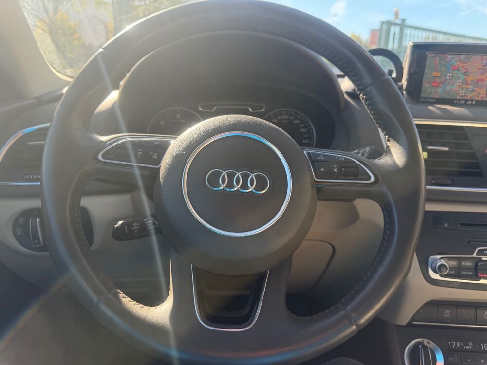 Q3 2.0 TDI 177 SPORT DESIGN QUATTRO S TRONIC 7 2013 occasion 78310 Coigni&egrave;res