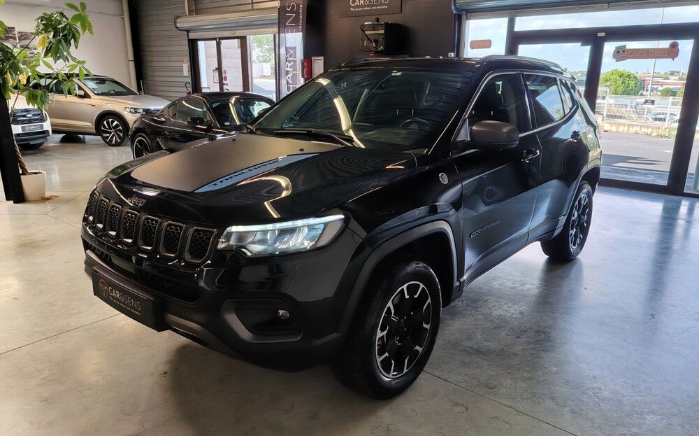 Compass II (2) 1.3 PHEV T4 240 4XE TRAILHAWK / CARPLAY / 4WD / HYBRI 2021 occasion 34500 B&eacute;ziers