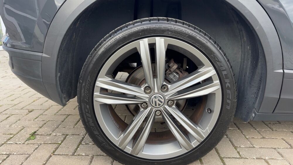 Jetta 1.5 TSI 115 PACK R LINE / LINE ASSIST / GRIS NARDO / JA 18 / 2018 occasion 67550 ECKWERSHEIM