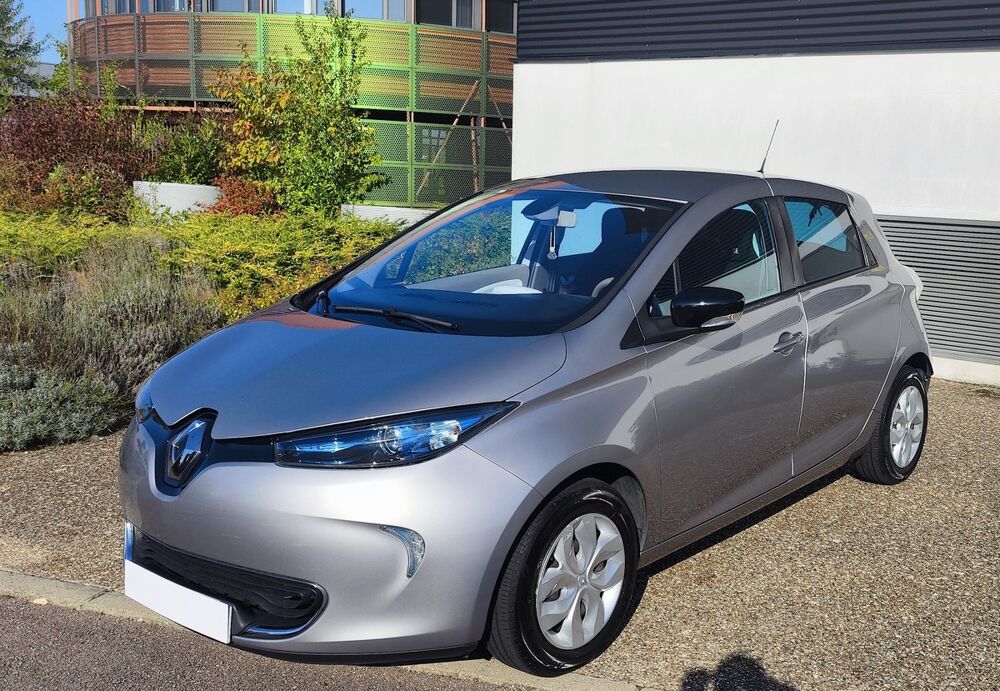 Zo&eacute; Z.E. LIFE CHARGE RAPIDE TYPE 2 GARANTIE 3/6/12 MOIS 2015 occasion 78200 BUCHELAY