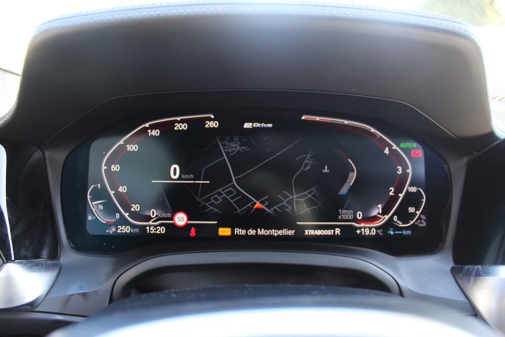 S&eacute;rie 3 330eA xDrive 292 ch M SPORT / CARPLAY + TOIT OUVRANT + TANZA 2021 occasion 34430 Saint-Jean-de-V&eacute;das