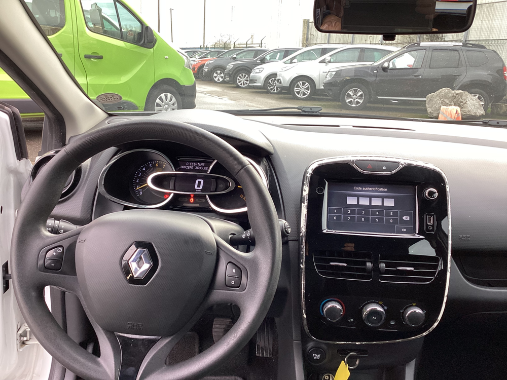 Clio 1.2 DYNAMIQUE 1 ERE MAIN  BIOCARS 2014 occasion 62100 Calais