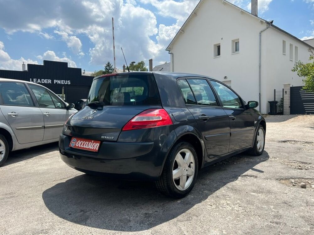 M&eacute;gane 1.5 dCi 86 cv   Gris fonce 2007 occasion 41000 Blois